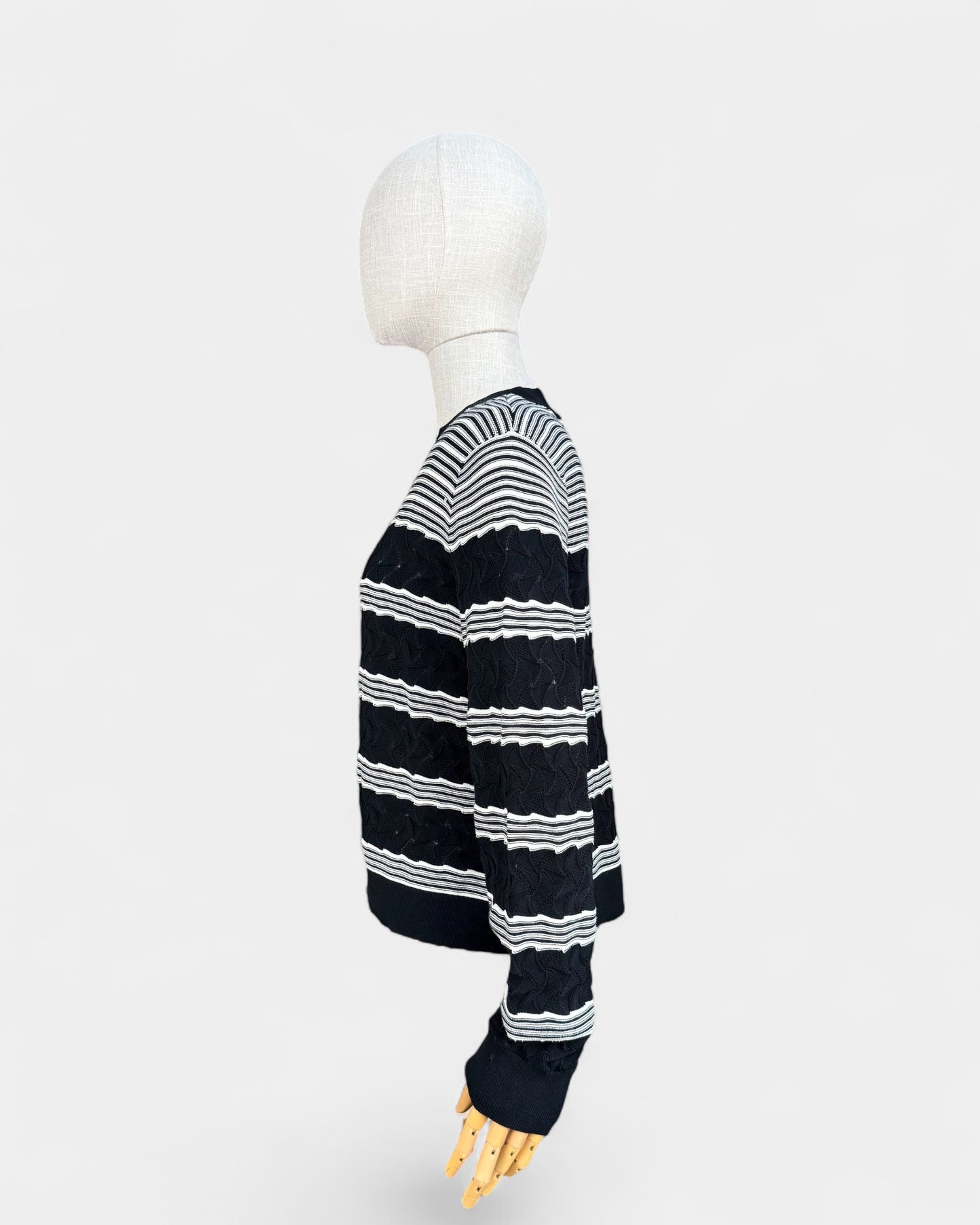 Pull rayé noir et blanc Club Monaco , S