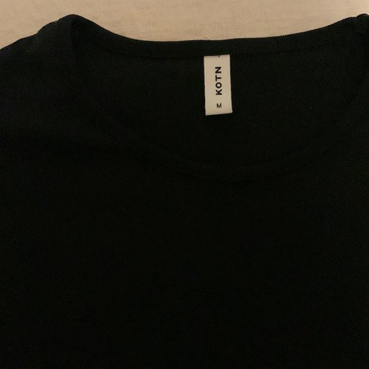 Black Kton t-shirt