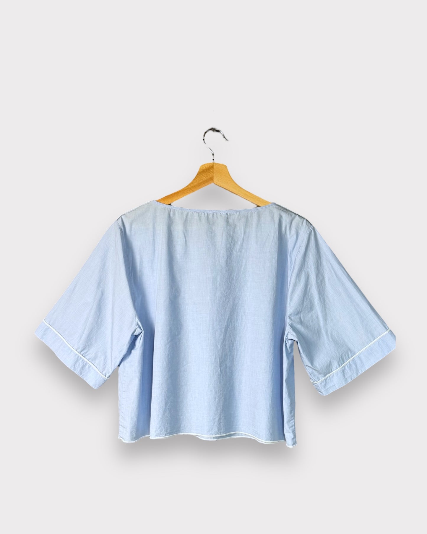 Blue short-sleeved blouse Nicole Farhi