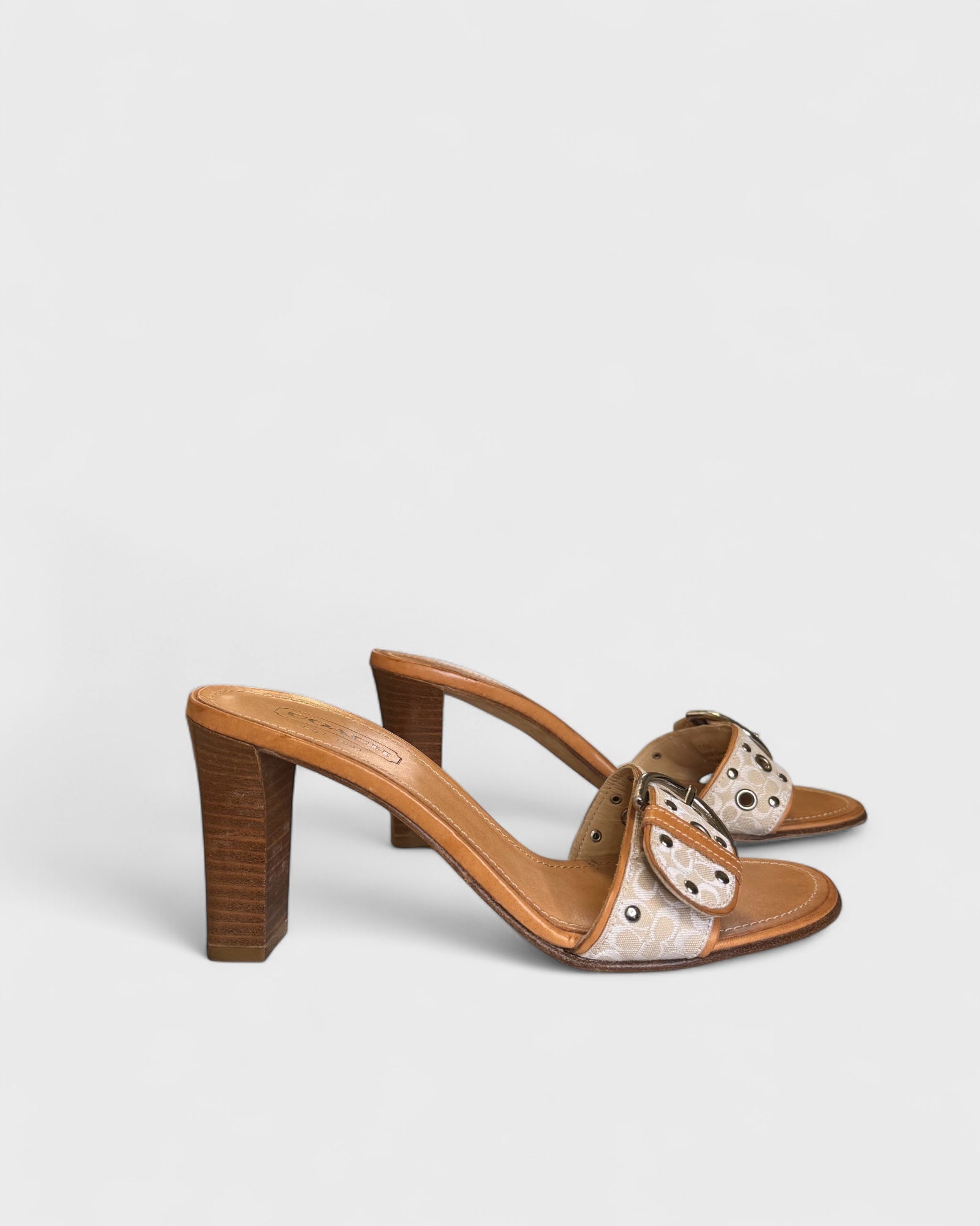 Talons boucle Beige Coach , 7.5